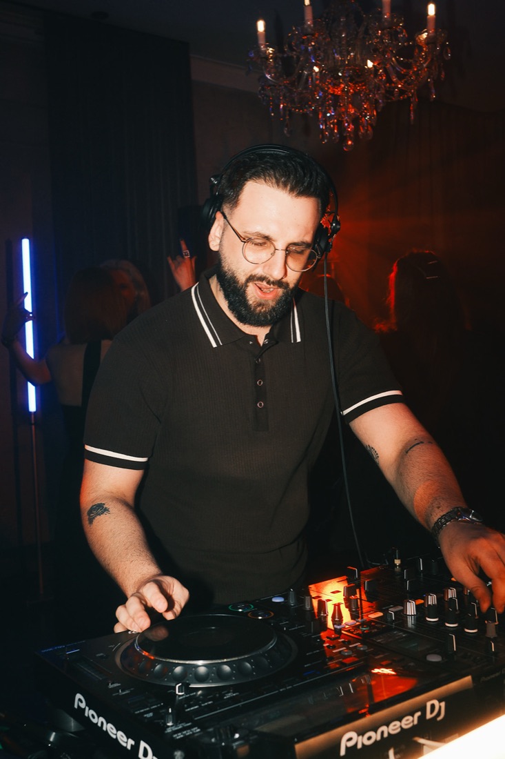 Boris, Married to the Groove associate DJ