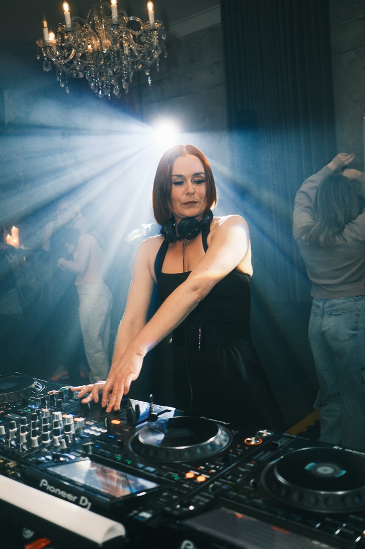 EJ, Married to the Groove associate DJ